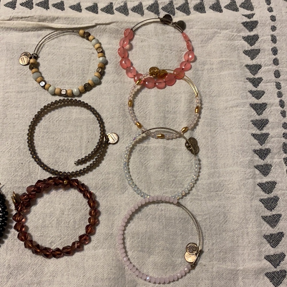 Bundle 28 Alex and Ani bracelets - Picture 4 of 4